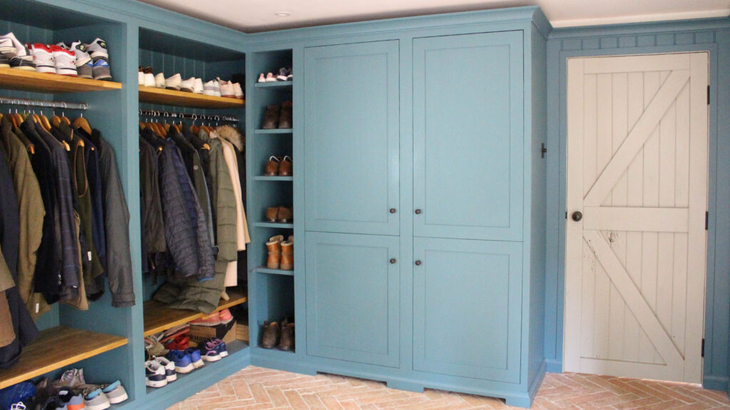 Shaker Direct - tall cabinets